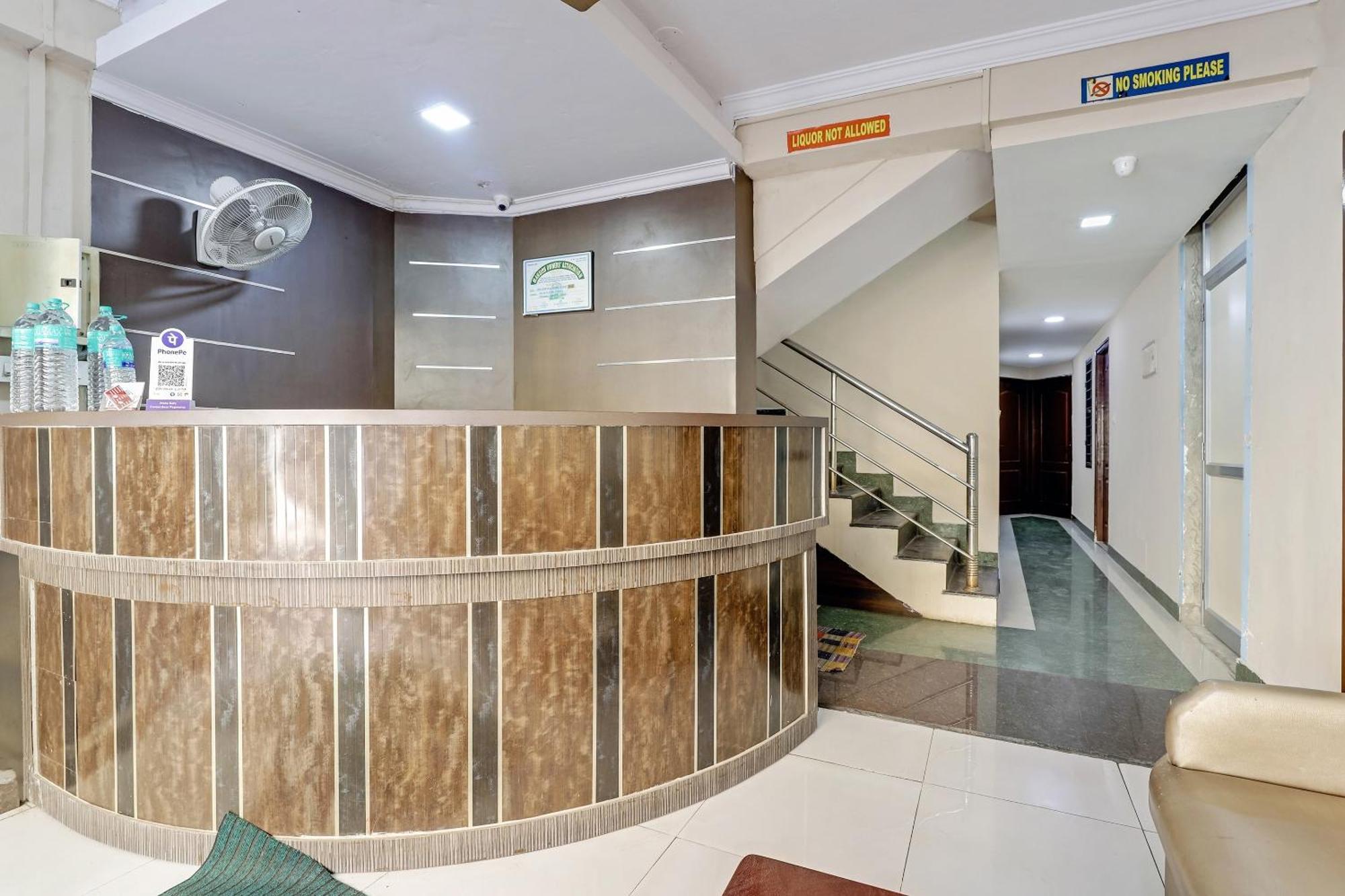Spot On Grand Residency Hotell Chennai Exteriör bild