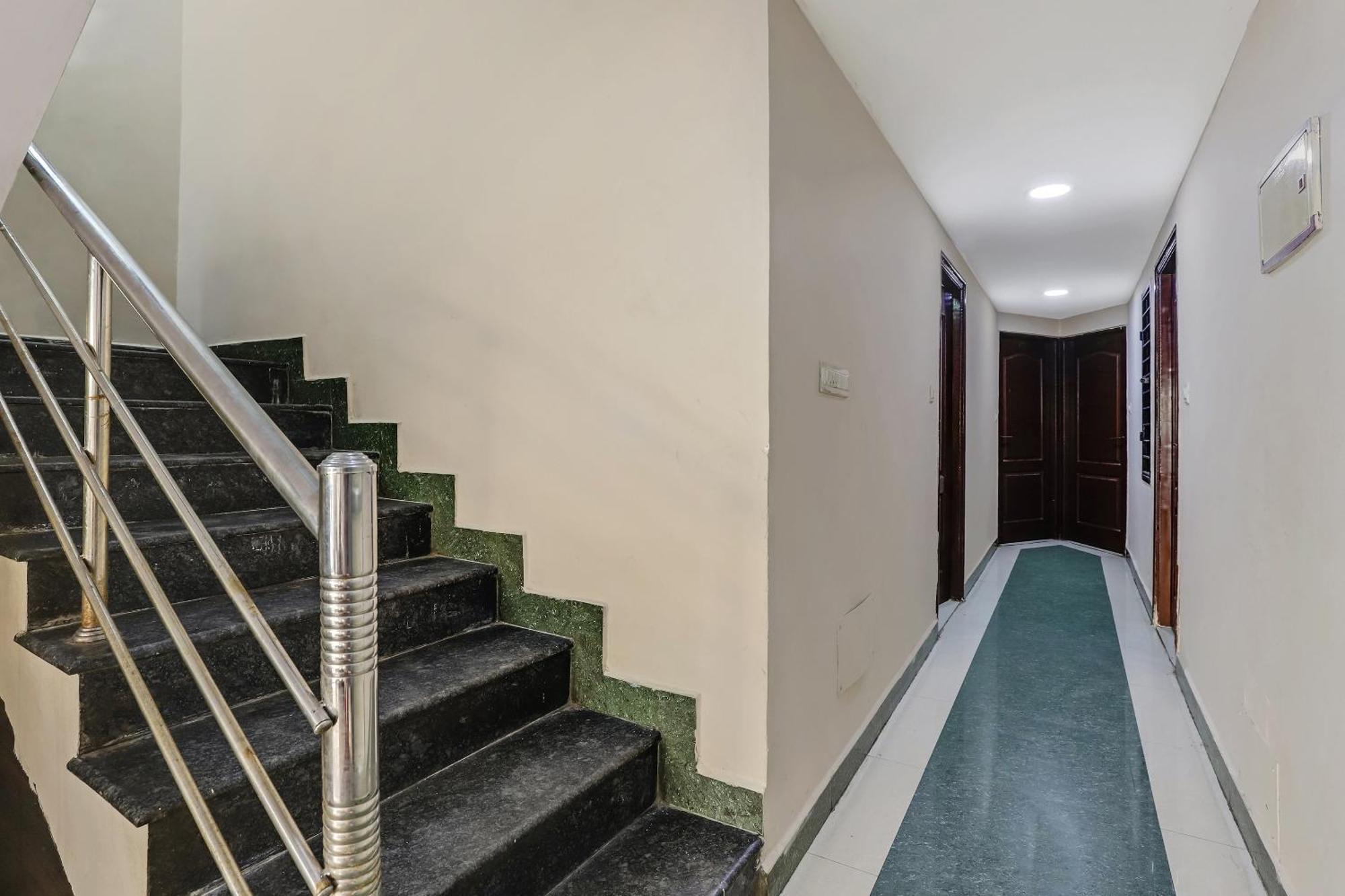 Spot On Grand Residency Hotell Chennai Exteriör bild